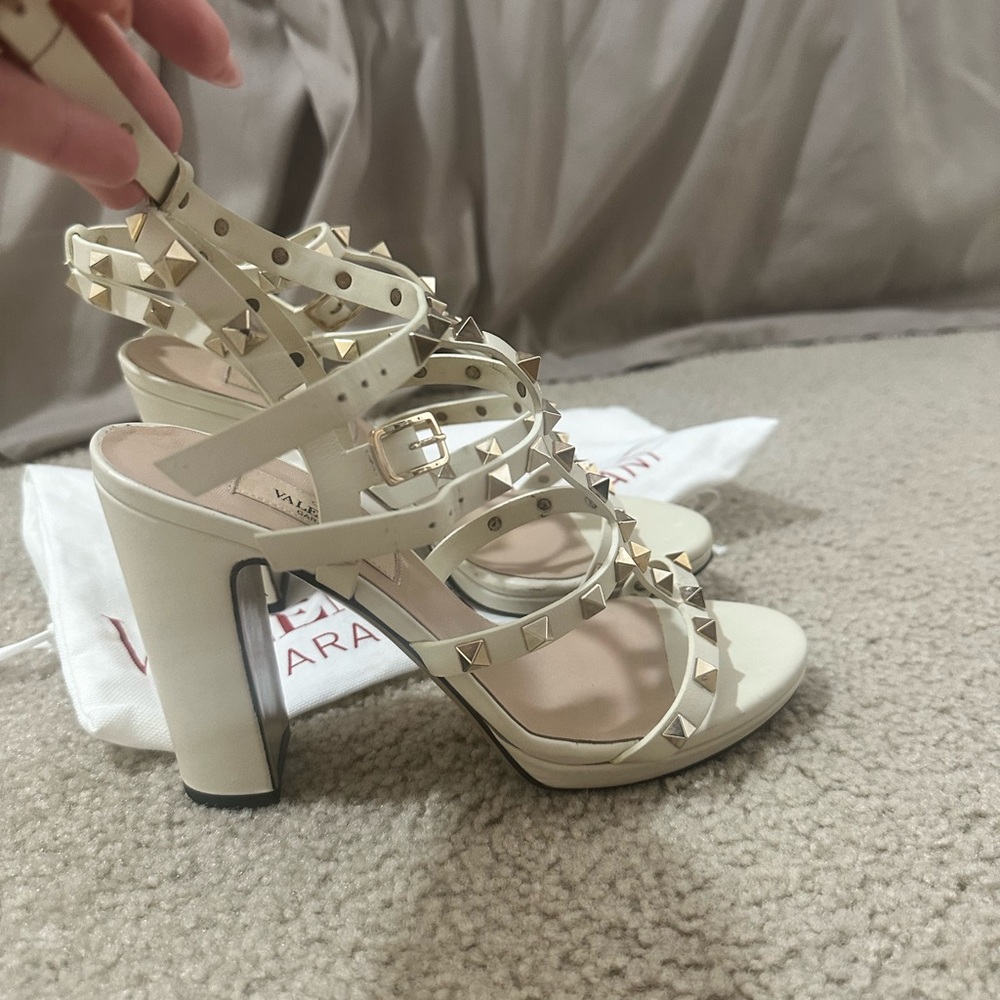 Valentino Cream Rockstud Strappy High Heel Sandals - Picture 2 of 10